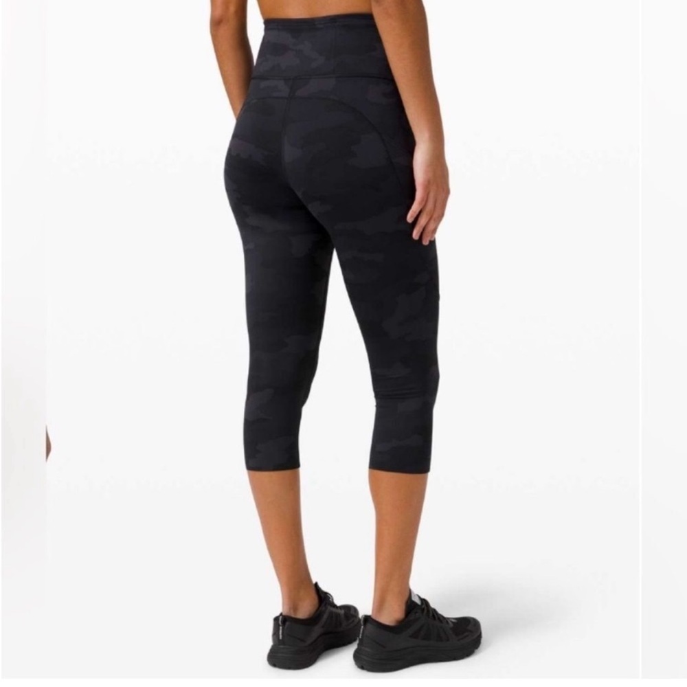 Lululemon Fast & Free High Rise Black Camo Leggings Side Pockets